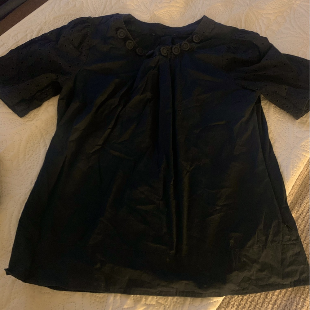 Blouse black.
